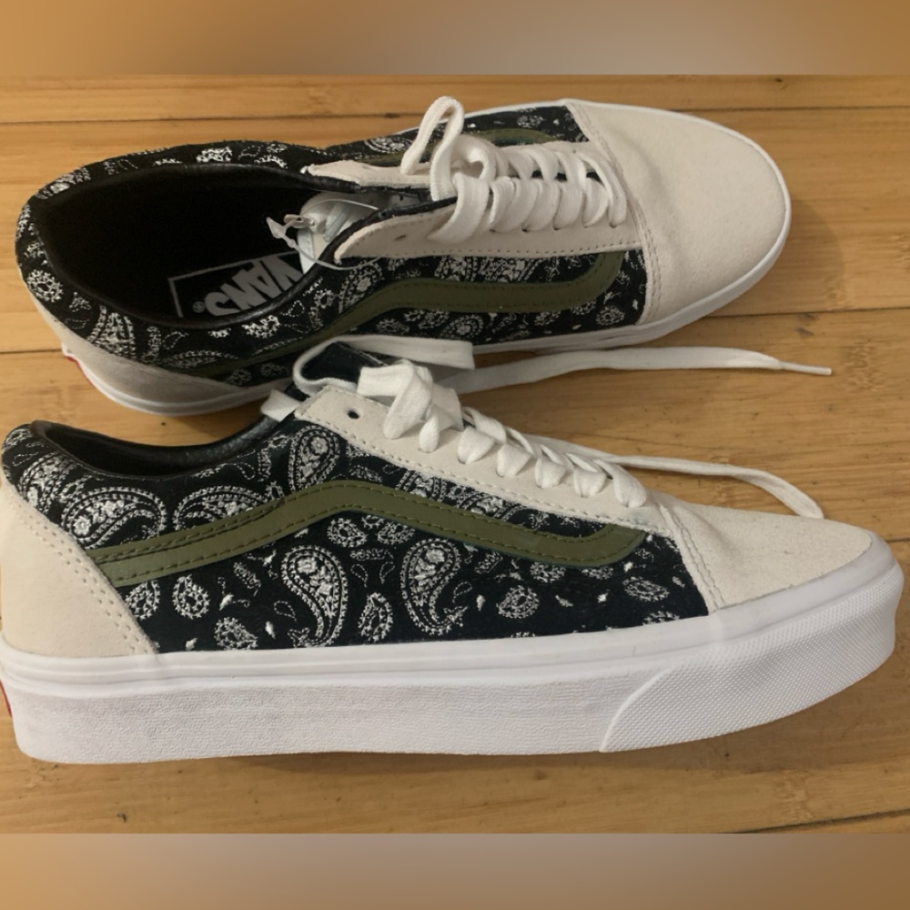 NEW Vans old skool paisley black/beige suede size 8.5 women